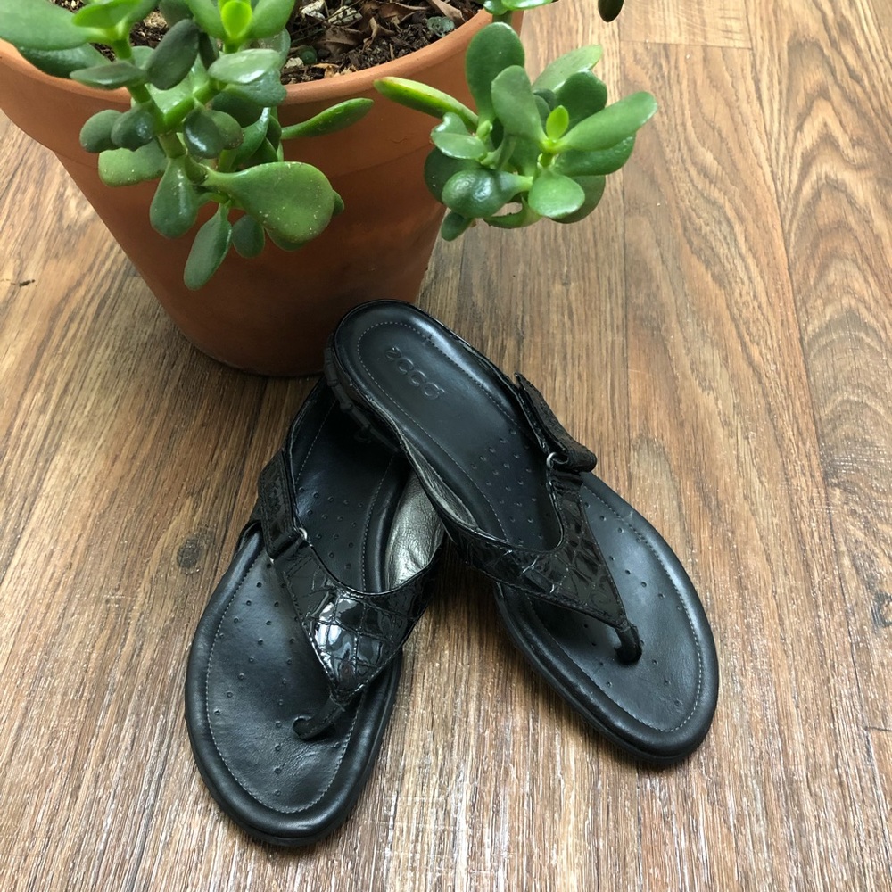 Ecco leather sandals NWOT, size 38. Excellent!